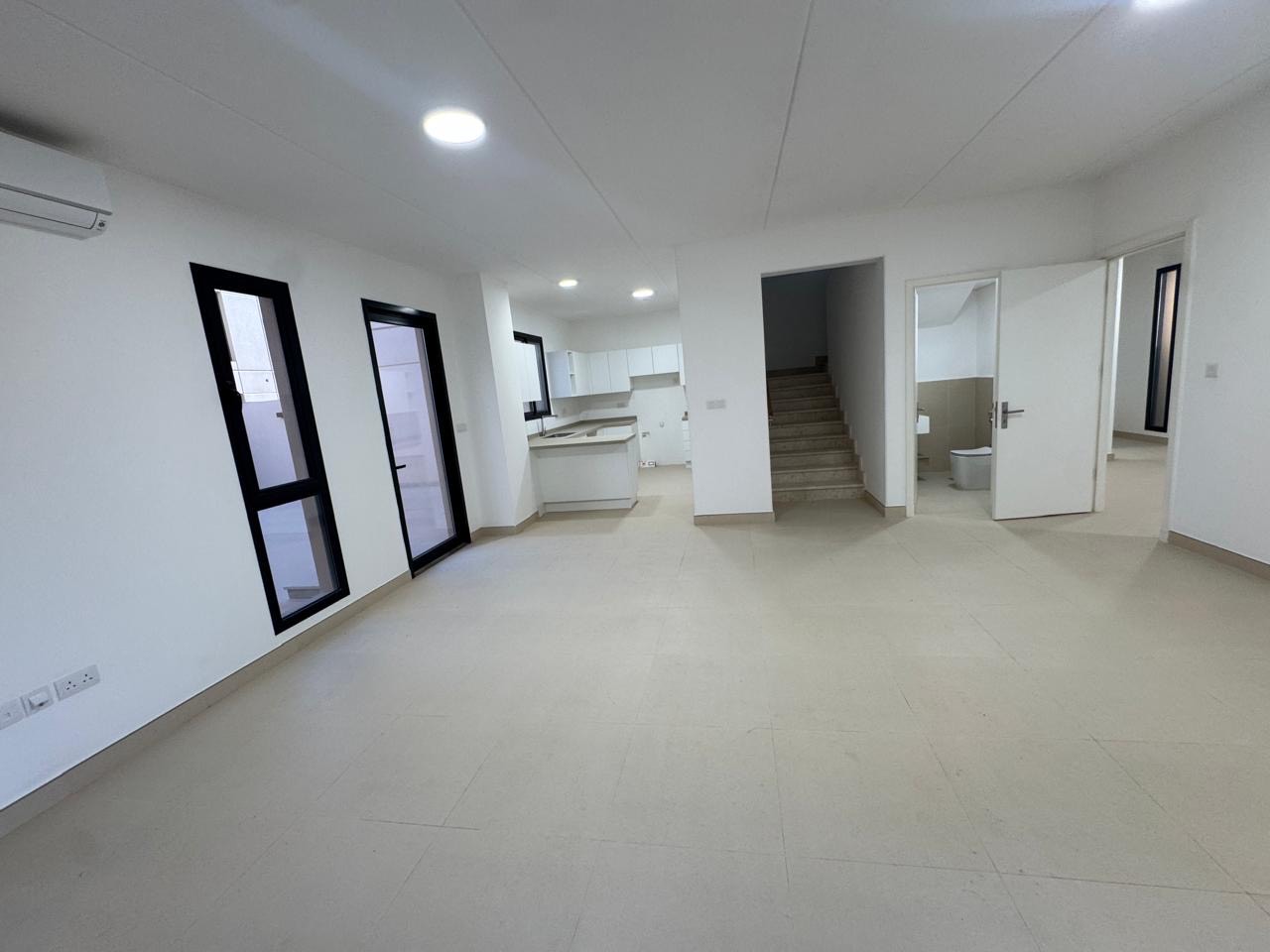 *🏡 Modern Townhouse for Rent in Sedra (Roshn) – Stylish & Family-Friendly 🌟*